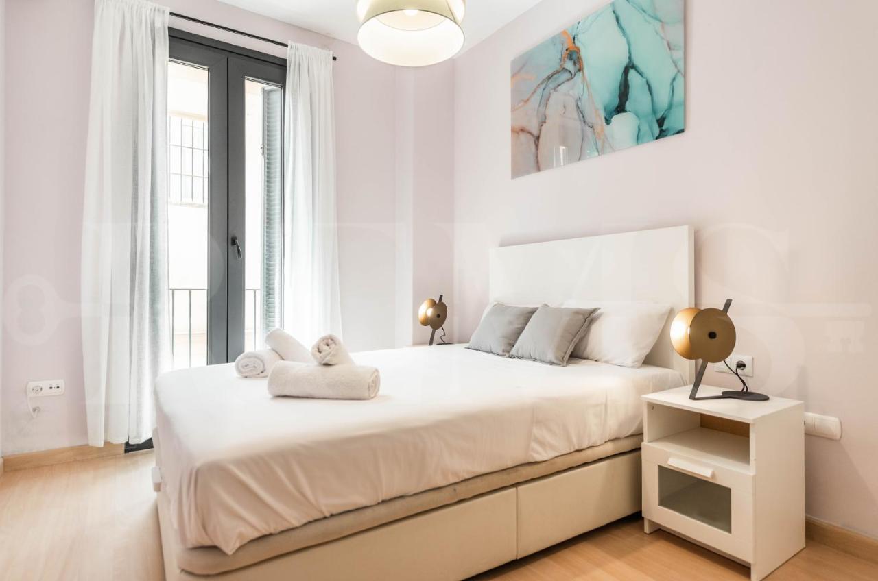 Inviting Apartment In The Heart Of Malaga By Rems ภายนอก รูปภาพ