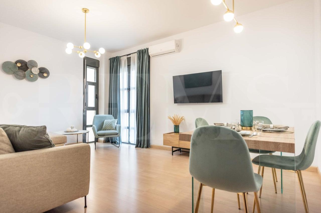Inviting Apartment In The Heart Of Malaga By Rems ภายนอก รูปภาพ