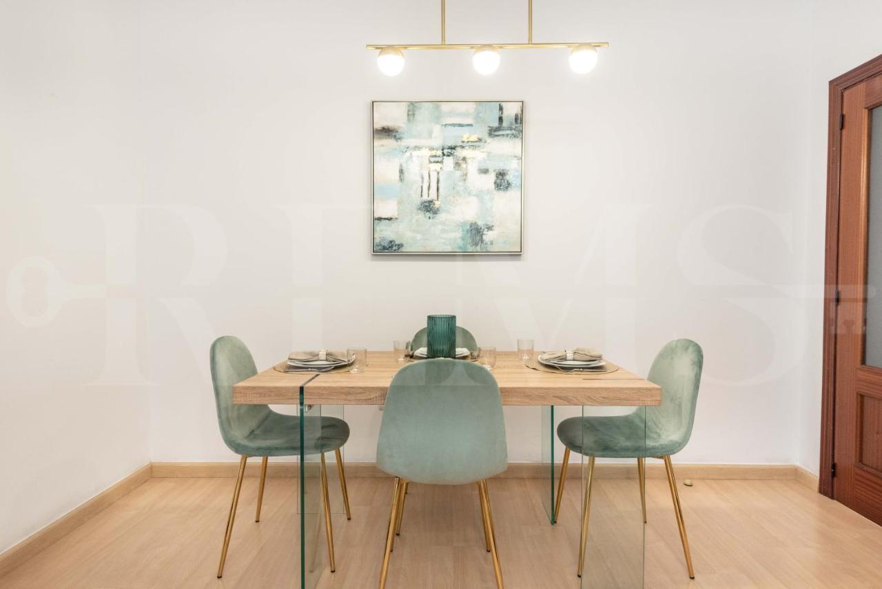 Inviting Apartment In The Heart Of Malaga By Rems ภายนอก รูปภาพ